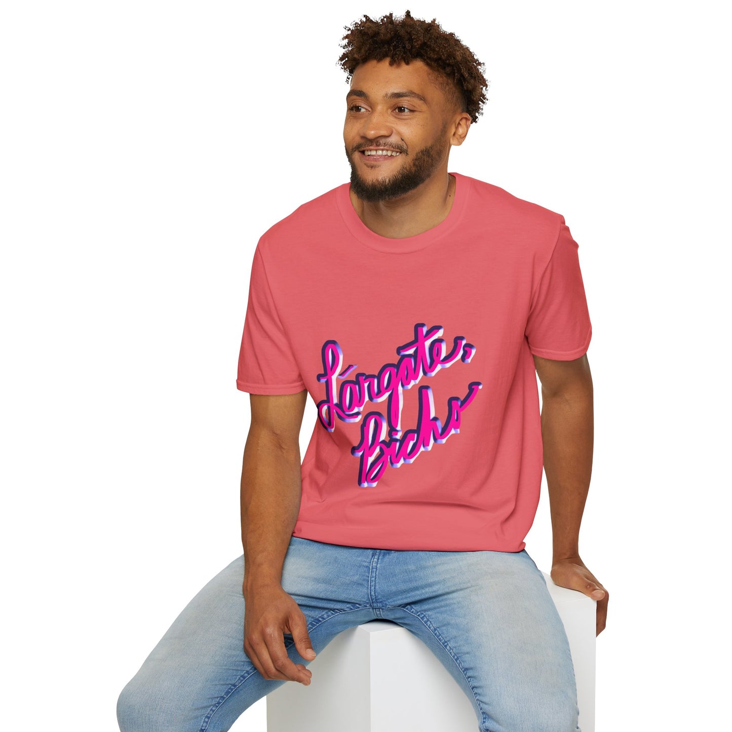 Funny Spanish Slogan Lárgate, bicho (meaning go away, bug) T-Shirt - Unisex Softstyle